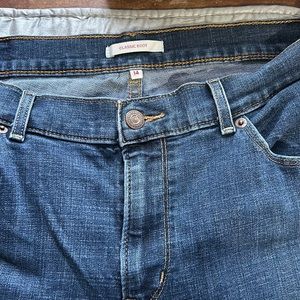 Levi’s size 14 jeans. Used in good condition